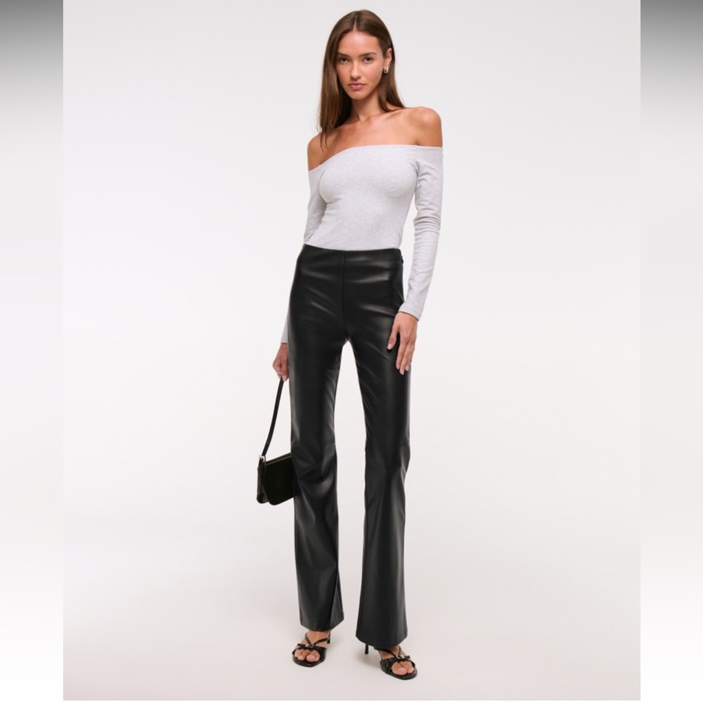 Abercrombie & Fitch Split-Hem Vegan Leather Slim Flare Pant Black sz M - Picture 2 of 7